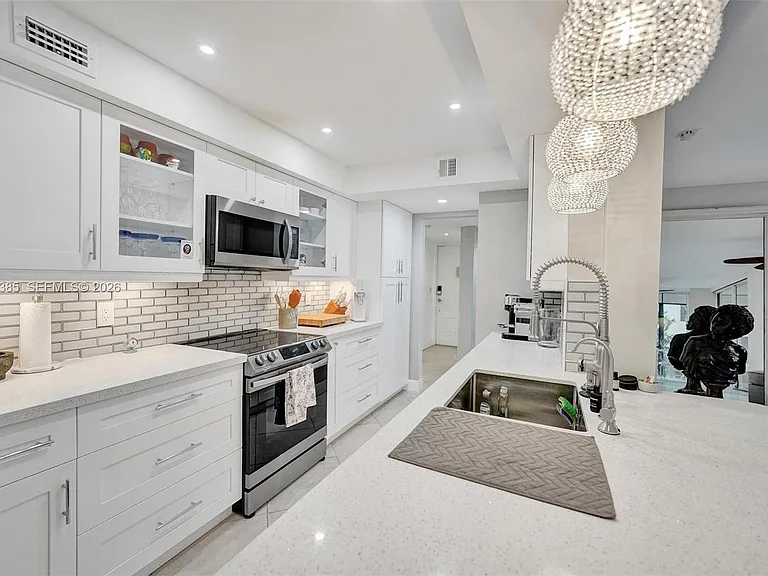 1430 Sheridan St #1G — Photo 18