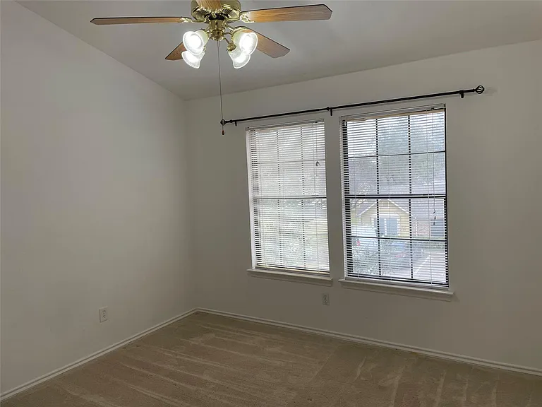11901 Swearingen Dr #115 — Photo 16