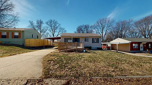 2316 Cardinal Ln Photo 1