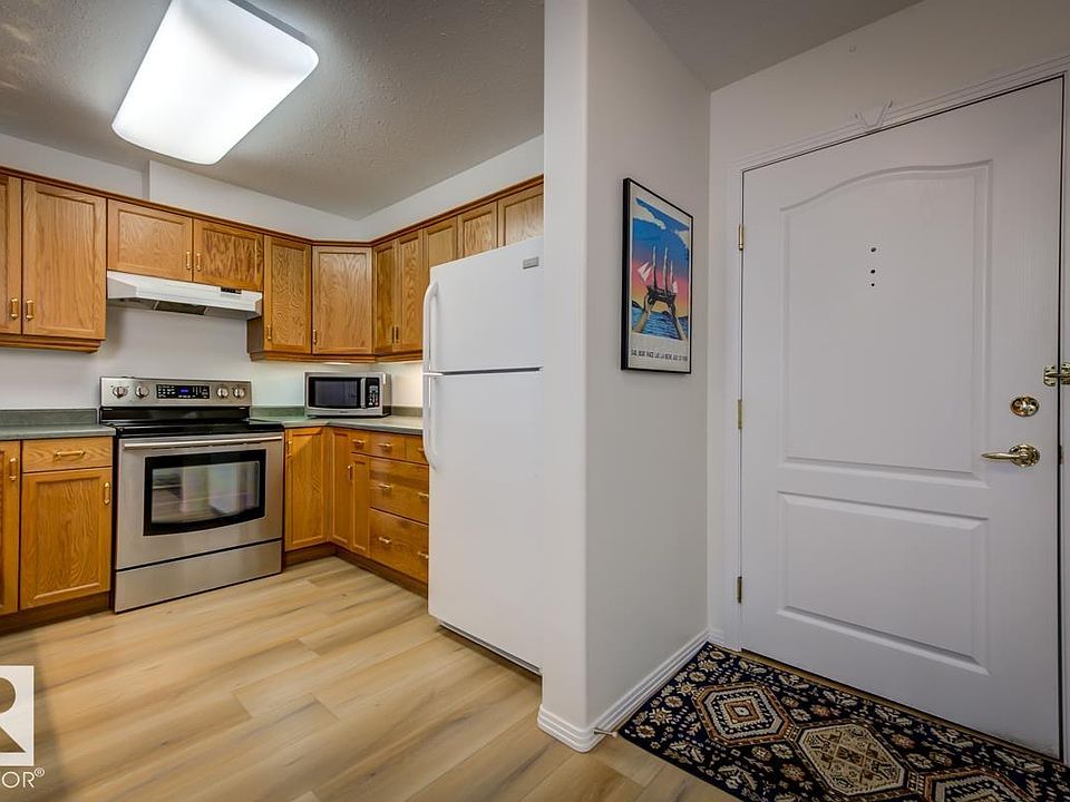 1st image of 8912 156th St NW #212
