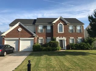 8005 Lancken Dr, Charlotte, NC 28277