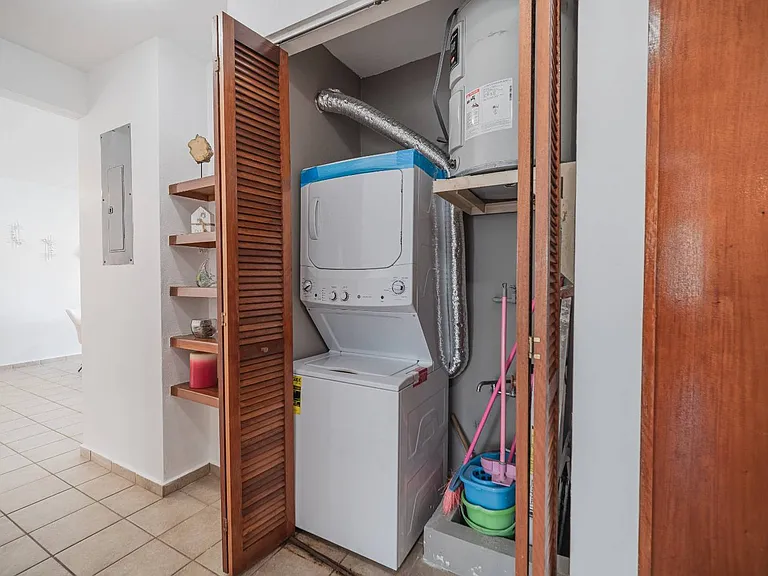 180 Palmas Dr #60-D — Photo 15