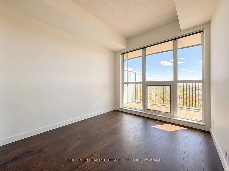 18 Esther Shiner Blvd #2509 — Photo 3