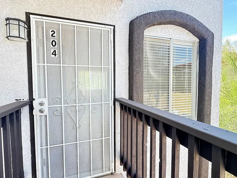 North Central (Stone and Prince), 2 story apartment complex with a/c! — Photo 21