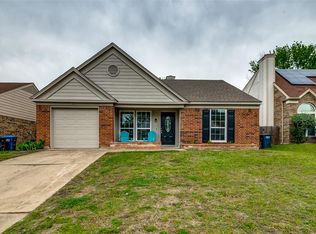 3725 River Birch Rd, Fort Worth, TX 76137