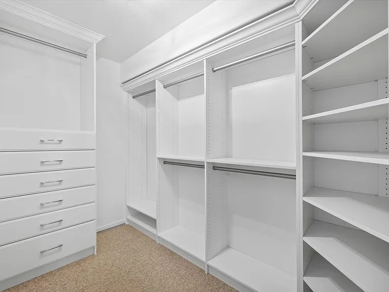 235 Jackson Creek Dr — Photo 11