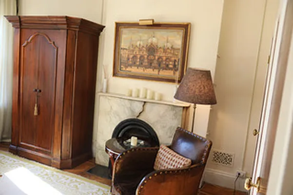 Rented by Point NYC | media 6