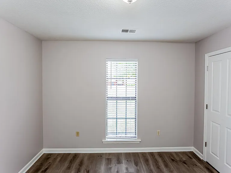 7327 Mallard Creek Dr — Photo 13