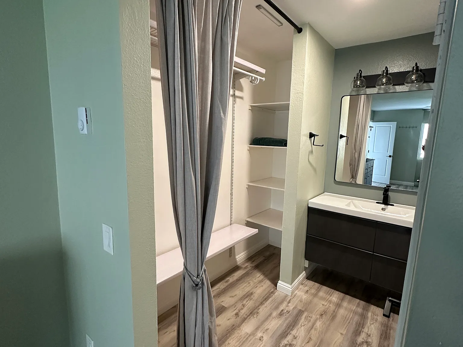 2 bed, 2.5 bath, 1554 sqft, $1,900 — Photo 4