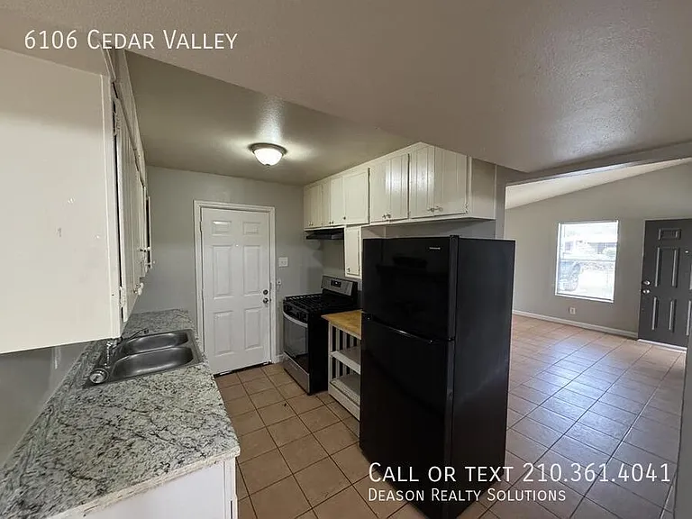 6106 Cedar Valley Dr — Photo 14