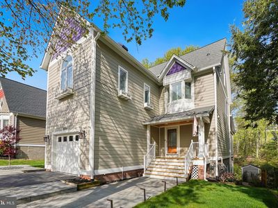 2004 Swan Ter, Alexandria, VA, 22307