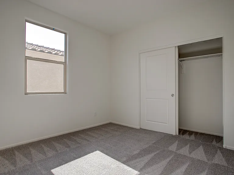 12340 W Kaler Dr — Photo 26