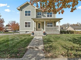 306 Evening Star Dr, Kearney, MO 64060