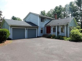 96 Kendrick Ln, Windsor, CT 06095