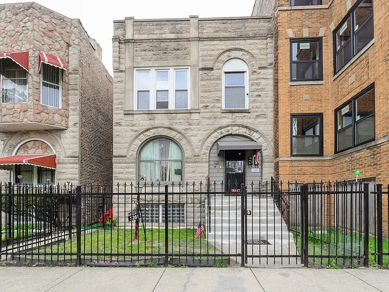 3261 W Fulton Blvd #G — Photo 2