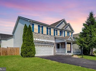 18542 Quantico Gateway Dr, Triangle, VA 22172