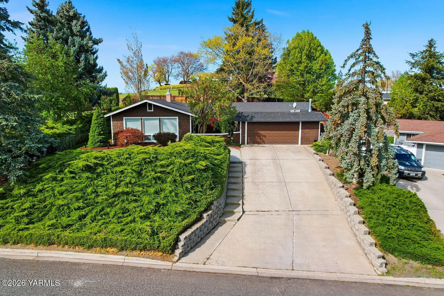 1704 Conover Dr photo 1
