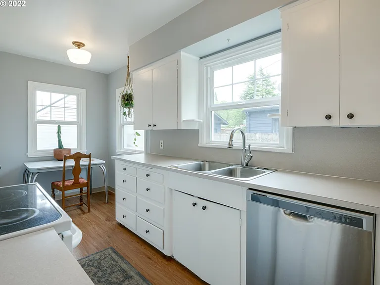 7236 N Newell Ave — Photo 12