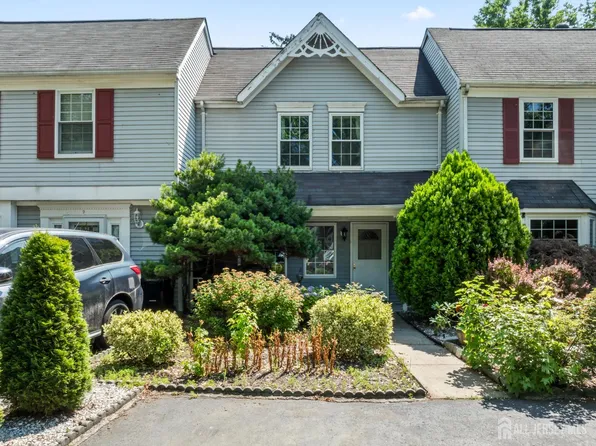 7 Letts Ct, East Brunswick, NJ 08816