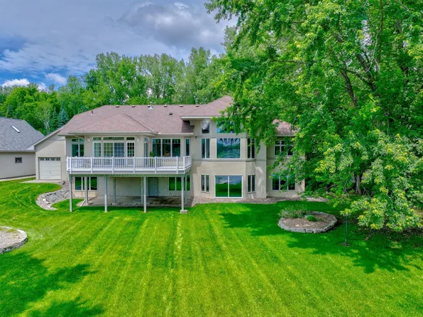 926 Kohlman Ln E, Maplewood, MN 55109