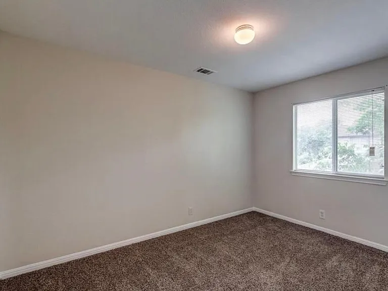 16712 Hamilton Point Cir — Photo 26