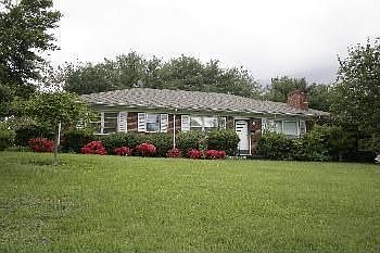 1st image of 609 Sandusky Dr