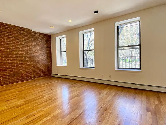 3rd image of 1744 2nd Ave APT 5F