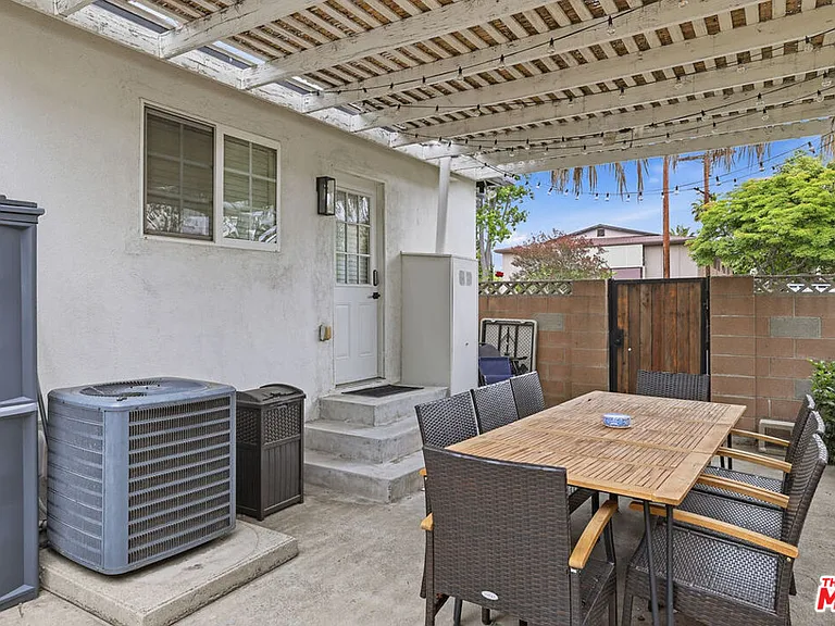 12500 Miranda St — Photo 12
