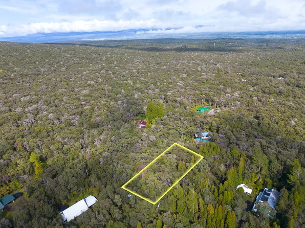 11th St Lot 933, Volcano, HI 96785
