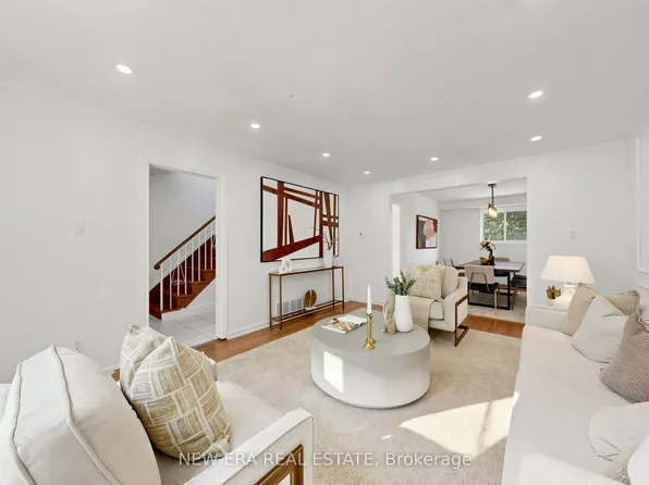 246 Grandravine Dr, Toronto, ON M3N 1J3
