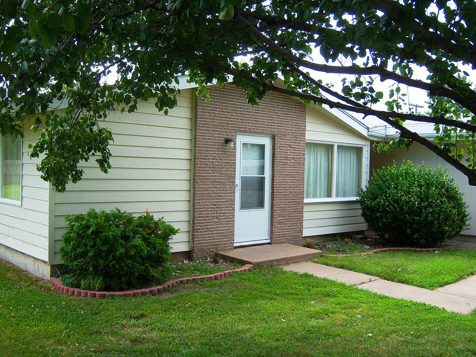 1st image of 1300 Derby St