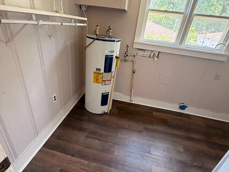Different view of laundry room