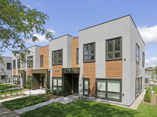 207 24th Ave NE #4, Minneapolis, MN 55418