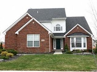 44165 Settlers Creek Ct, Novi, MI