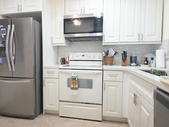 2nd image of 8051 Sunrise Lakes Drive N #101