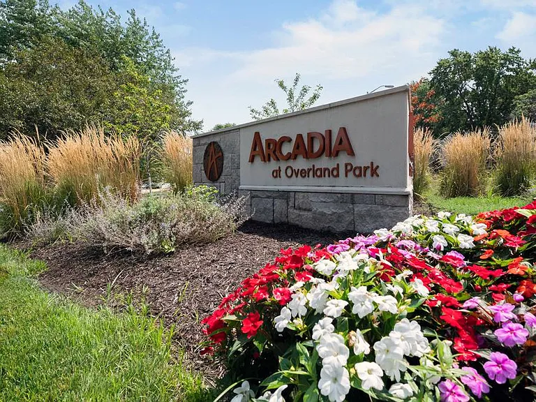 Arcadia at Overland Park — Photo 28