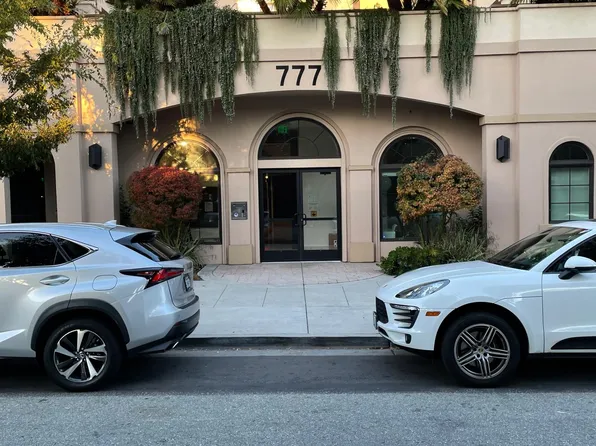 777 Walnut St #204, San Carlos, CA 94070