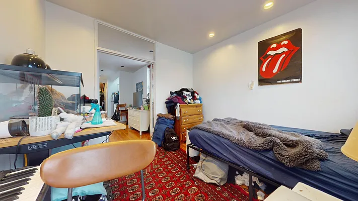 Rented by Bond New York | media 2