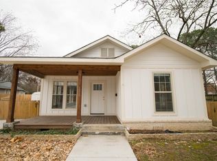 1228 Davis St, Conway, AR 72034