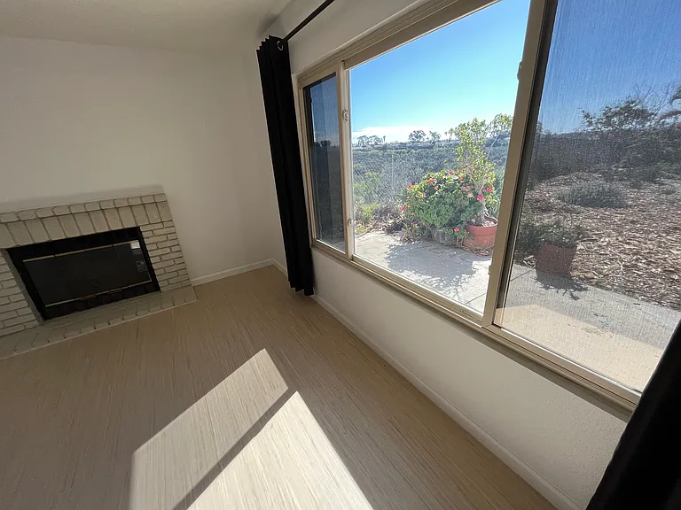 7590 Darden Ct — Photo 4
