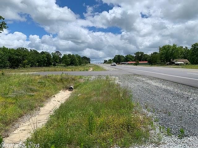 2nd image of 8599 Highway 65 S