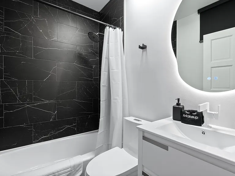 516 Royal Plaza Dr — Photo 20