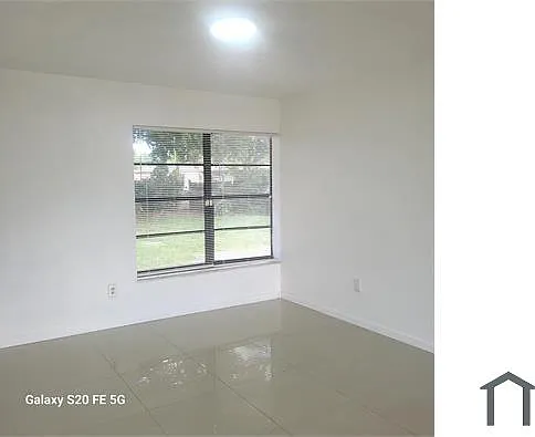 17230 NW 42nd Pl — Photo 10