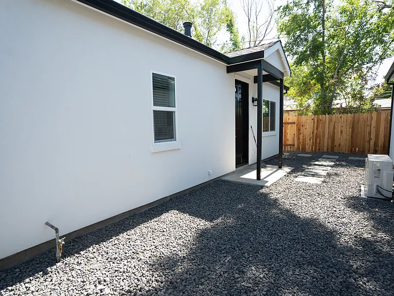 2124 House Aly — Photo 13