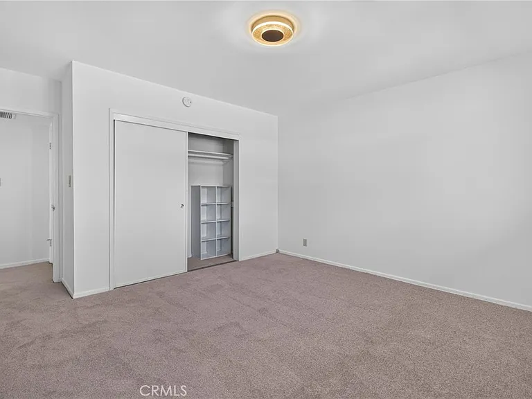 10401 Wystone Ave — Photo 43