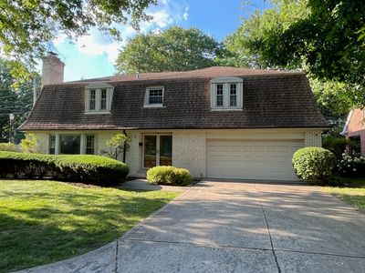 1 Martha Ln, Evanston, IL, 60201