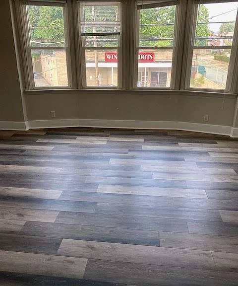 2624 Brownsville Rd — Photo 3