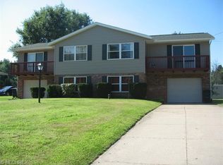 1168 & 1172 Swartz Rd, Akron, OH 44306