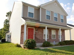 5804 Bannon Crossings Dr, Louisville, KY 40228