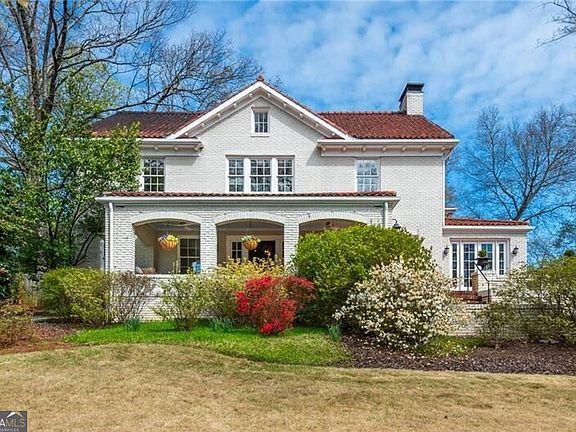 2nd image of 1196 Fairview Rd NE